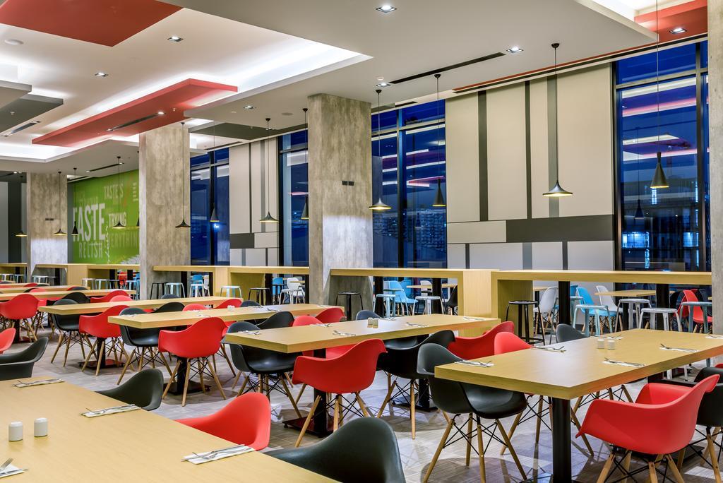 Отель Ibis Bangkok Impact Нонтхабури Экстерьер фото
