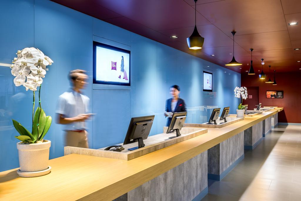Отель Ibis Bangkok Impact Нонтхабури Экстерьер фото